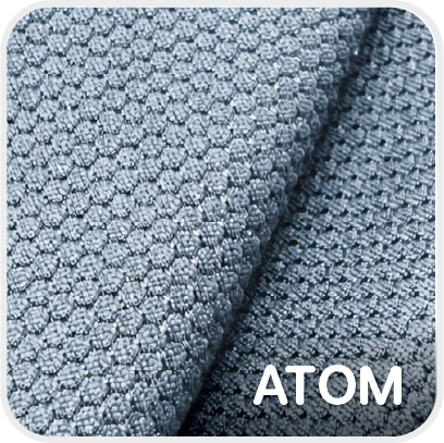 สวอตช์ผ้า ATOM ผ้าสีไม่ตกสำหรับเสื้อพิมพ์ลาย เห็นผิวลายรังผึ้งหกเหลี่ยมและด้านหลังของผ้า